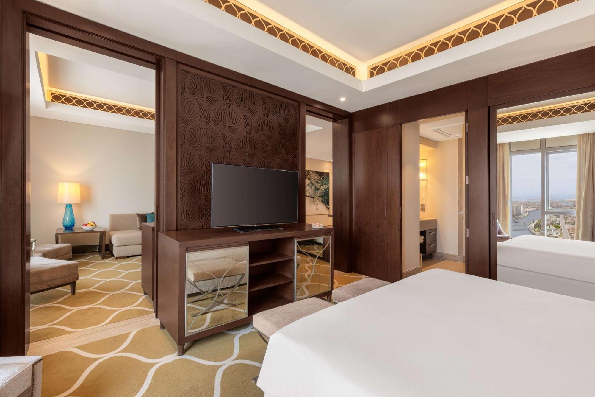 Hilton Dubai Al Habtoor City Dış mekan fotoğraf