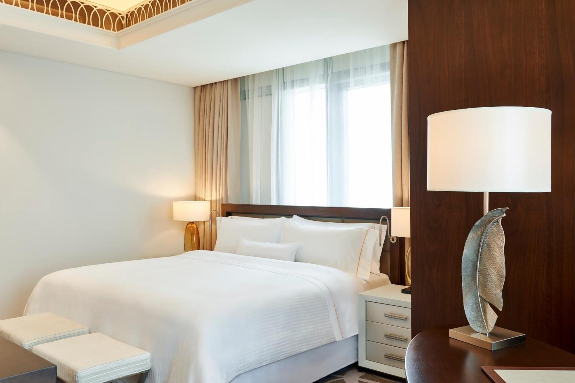 Hilton Dubai Al Habtoor City Dış mekan fotoğraf